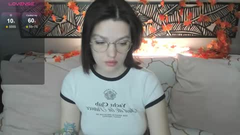 Snapshot of karina_kelly chatting on November 11, 2:33 am karina online show from November 11, 2:33 am