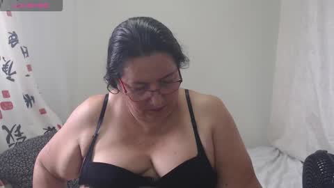 Snapshot of karina_turbay chatting on October 5, 8:29 pm Karina online show from October 5, 8:29 pm