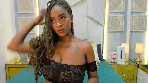 Snapshot of karinaacox chatting on March 1, 1:02 pm karinaacox online show from March 1, 1:02 pm