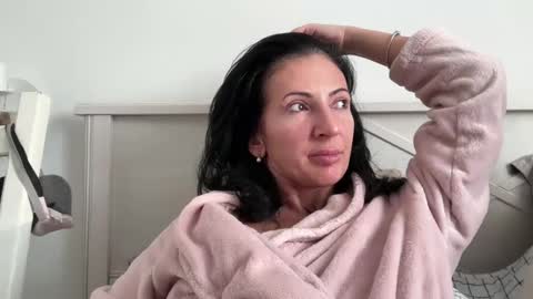 Snapshot of karinablair chatting on February 23, 5:56 am Karina online show from February 23, 5:56 am