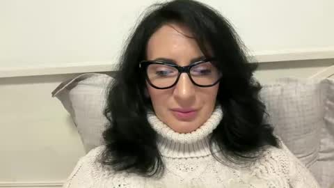 Snapshot of karinablair chatting on March 2, 8:18 pm Karina online show from March 2, 8:18 pm