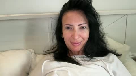 Snapshot of karinablair chatting on October 3, 8:00 am Karina online show from October 3, 8:00 am