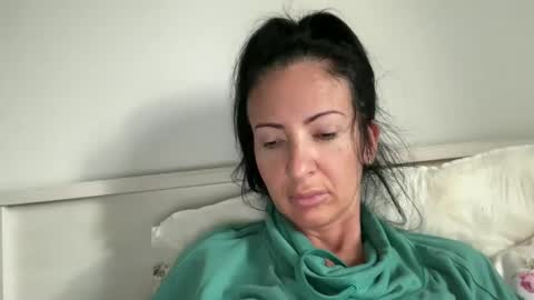 Snapshot of karinablair chatting on November 4, 6:45 am Karina online show from November 4, 6:45 am