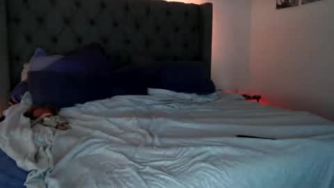 karinakummings online show from November 8, 3:23 pm