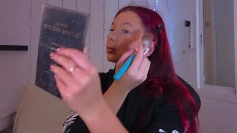 Snapshot of karinchik_ chatting on December 21, 9:47 pm Karina online show from December 21, 9:47 pm