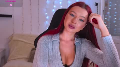 Snapshot of karinchik_ chatting on February 14, 10:36 pm Karina online show from February 14, 10:36 pm