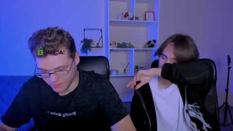 Karl online show from October 10, 7:46 pm