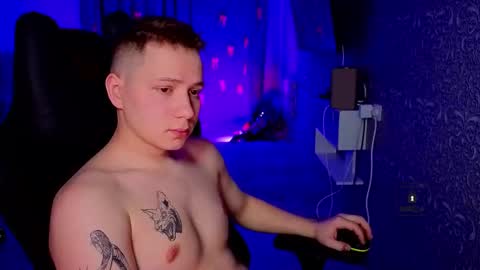 Snapshot of karl_night_ chatting on March 4, 6:14 pm karl night online show from March 4, 6:14 pm