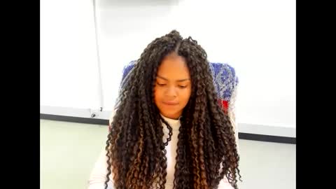 Snapshot of karla_cg chatting on February 26, 11:15 pm karla_cg online show from February 26, 11:15 pm