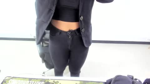 Snapshot of karla_cg chatting on October 7, 2:47 pm karla_cg online show from October 7, 2:47 pm