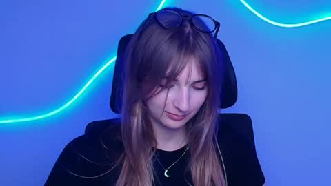 Snapshot of karla_flower chatting on September 12, 11:10 am Karla online show from September 12, 11:10 am