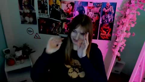 Karla online show from December 18, 1:39 pm