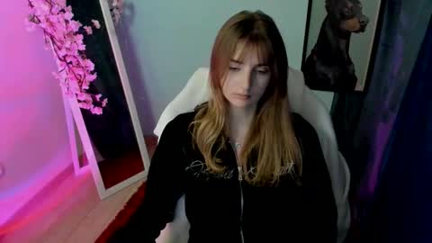 Karla online show from December 19, 1:29 pm