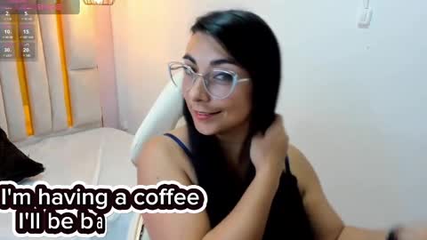 Snapshot of karla_hernandez chatting on January 15, 11:00 am Karla online show from January 15, 11:00 am