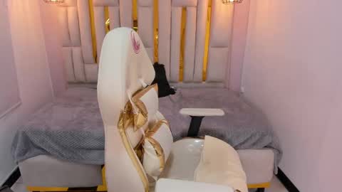 Snapshot of karla_hernandez chatting on February 10, 4:58 pm Karla online show from February 10, 4:58 pm