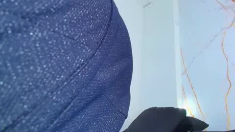 karla_hilton1 online show from January 18, 11:36 am