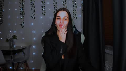 Ask me online show from January 25, 2:25 pm