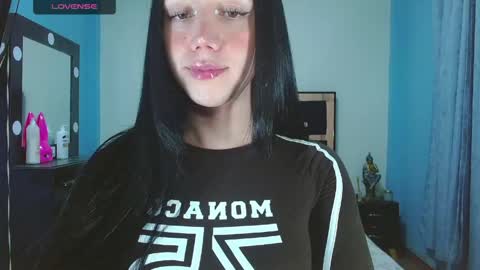 karla online show from April 14, 11:44 pm