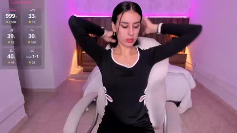 Snapshot of karlaa_james chatting on October 27, 10:52 am Karlaa  online show from October 27, 10:52 am