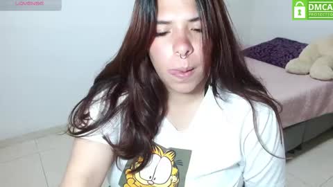 Snapshot of karlathompson chatting on October 30, 12:12 am Karla online show from October 30, 12:12 am