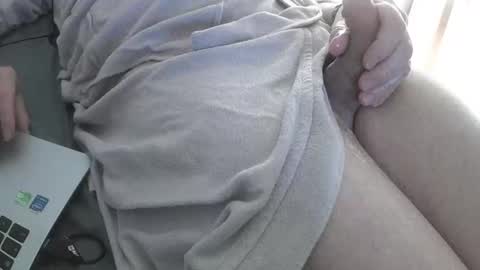 Snapshot of karledgar33 chatting on March 9, 6:54 pm Karl online show from March 9, 6:54 pm