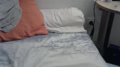 Snapshot of karledgar33 chatting on October 14, 5:30 am Karl online show from October 14, 5:30 am