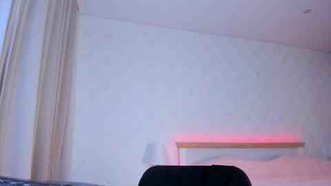 karli_grei online show from December 5, 5:17 pm