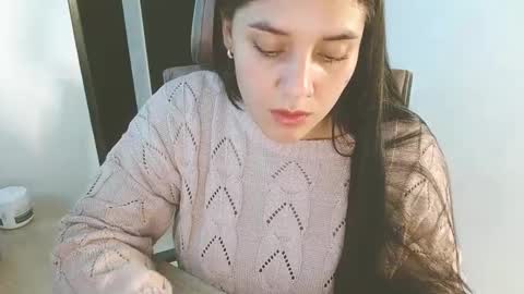 Snapshot of karlie_kloy chatting on September 17, 3:24 pm kloy online show from September 17, 3:24 pm