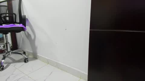 karlgenjen online show from January 1, 11:18 pm