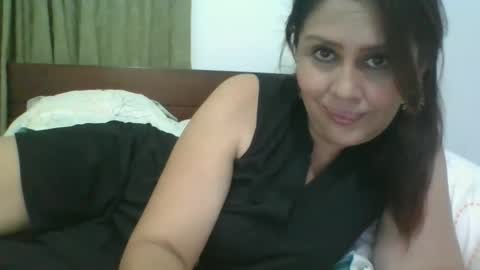 Snapshot of karol_gill chatting on December 6, 11:25 pm Karol online show from December 6, 11:25 pm