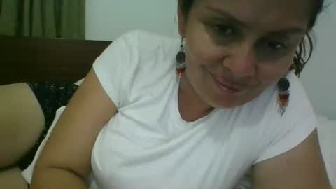 Snapshot of karol_gill chatting on December 17, 3:06 am Karol online show from December 17, 3:06 am