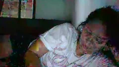 Snapshot of karol_gill chatting on December 17, 11:39 am Karol online show from December 17, 11:39 am