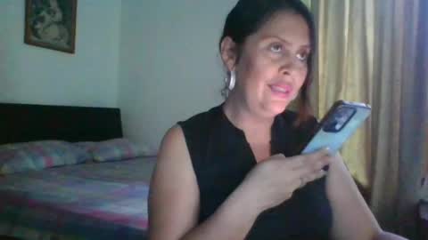 Snapshot of karol_gill chatting on January 22, 2:56 pm Karol online show from January 22, 2:56 pm