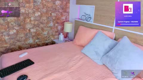 KAROL SCOTT online show from February 11, 8:14 pm