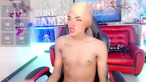 karol Vanessa   online show from April 29, 5:30 pm