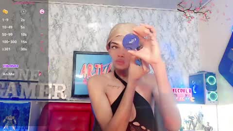 karol Vanessa   online show from April 30, 11:49 am