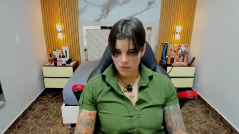 Snapshot of karolandluna chatting on November 29, 7:28 pm Karol and Luna online show from November 29, 7:28 pm