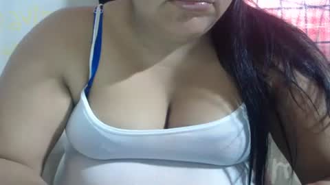 Snapshot of karolbb chatting on December 28, 12:24 pm karolbb online show from December 28, 12:24 pm