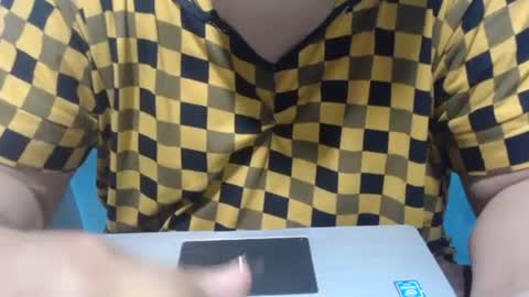 Snapshot of karolbb chatting on January 4, 7:44 pm karolbb online show from January 4, 7:44 pm
