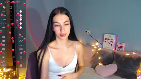 Snapshot of karolina_hottie_ chatting on October 6, 2:09 am Kira online show from October 6, 2:09 am