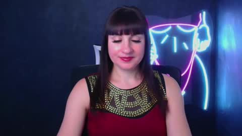 Caroline online show from December 9, 3:54 pm