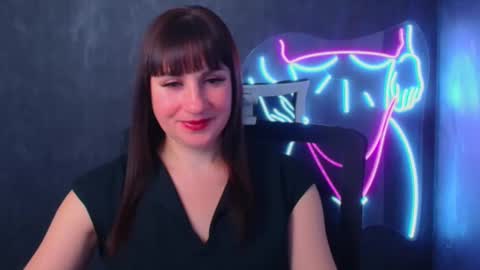 Caroline online show from December 13, 11:17 pm