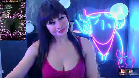 Caroline online show from March 10, 10:15 am