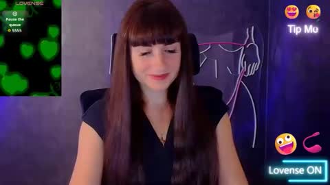 Caroline online show from September 26, 5:44 am