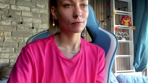 karoline121 online show from December 16, 8:52 am