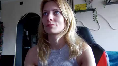 karoline121 online show from February 26, 9:41 am