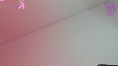 Snapshot of karoline_marin chatting on February 14, 9:43 pm Karoline online show from February 14, 9:43 pm