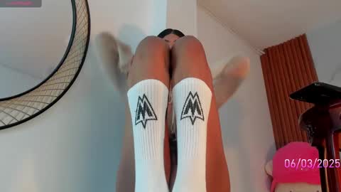 Snapshot of karoline_marin chatting on March 6, 9:42 pm Karoline online show from March 6, 9:42 pm