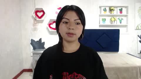 Snapshot of karolineburnx chatting on October 6, 12:30 am Isa online show from October 6, 12:30 am