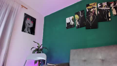 Snapshot of karolsweet_ chatting on December 13, 2:38 pm KarolSweet online show from December 13, 2:38 pm